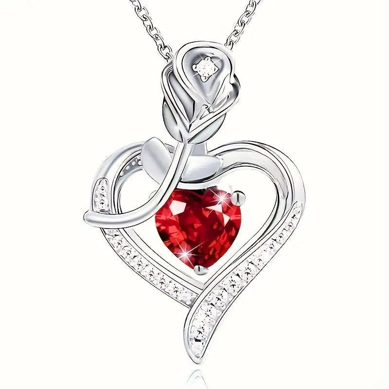 Collier avec pendentif en rubis en forme de cœur en argent