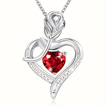 Collier avec pendentif en rubis en forme de cœur en argent