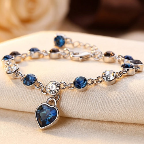 Bracelet en argent avec saphir en forme de cœur