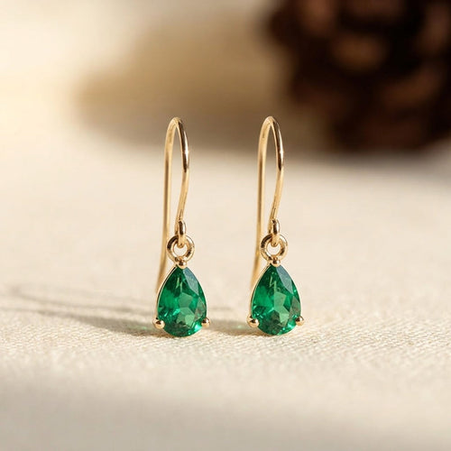 Boucles d'oreilles goutte avec émeraude en or
