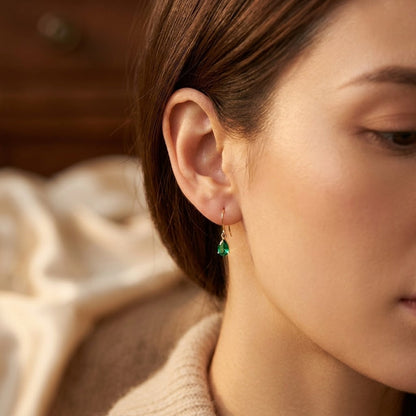 Boucles d'oreilles goutte avec émeraude en or